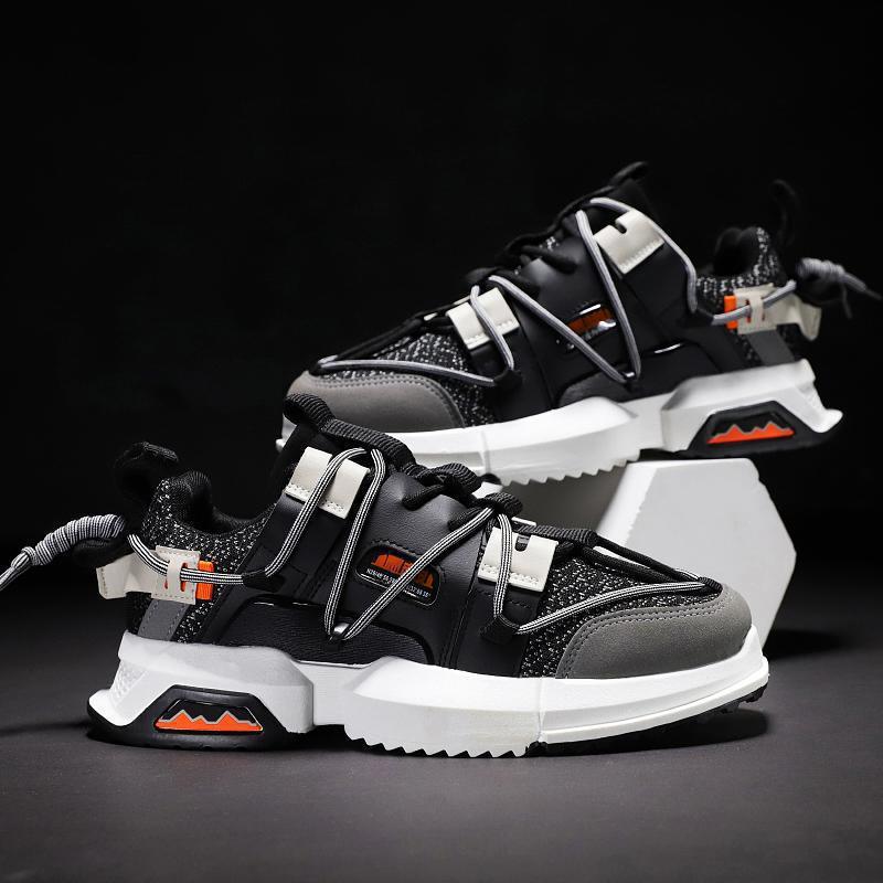 Sports Shoes In The First Season, The Main Push Ins Old Shoes Trendy Running Shoes Sports Shoes