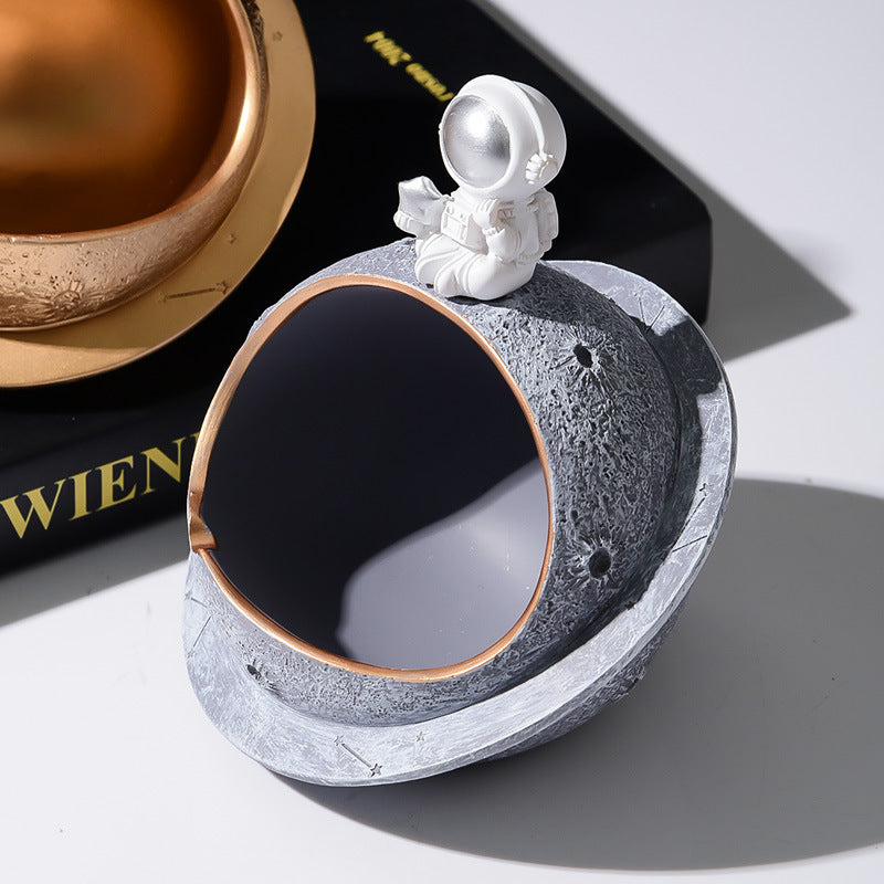 Ashtray Astronaut Creative Trend Anti Fly Ash Household