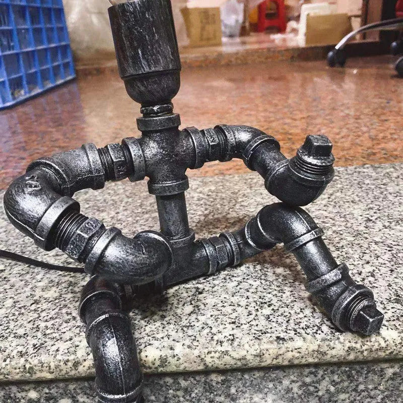 Robot Table Lamp Creative Iron Pipe Industrial Retro Style Coffee Bar Desk Plumbing Robot Table Lamp