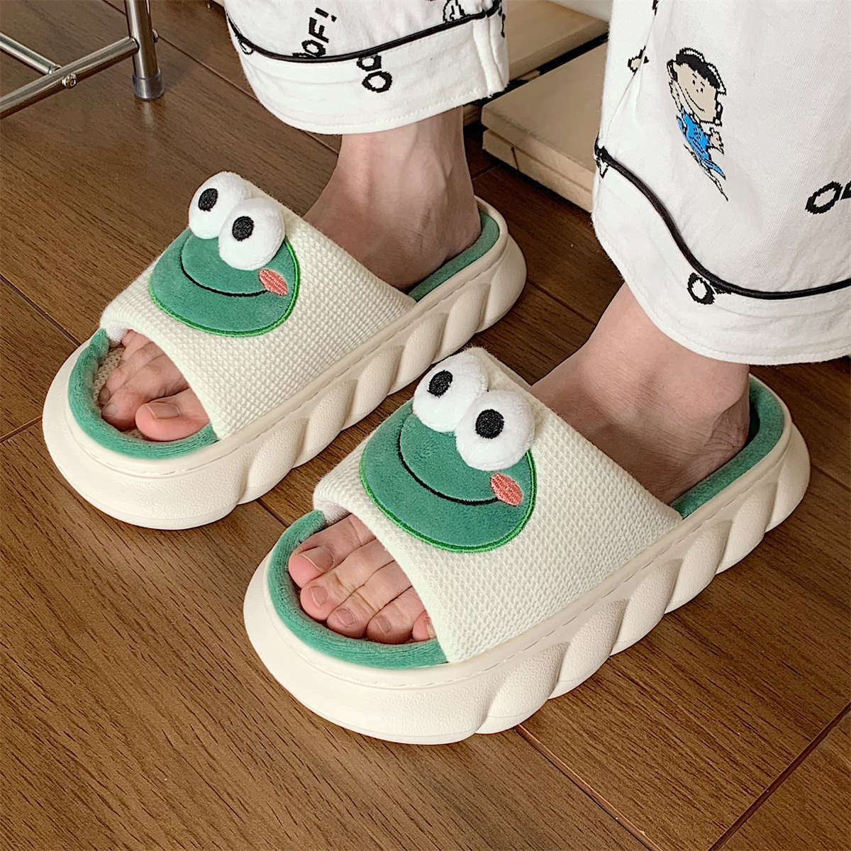 Linen Slippers Women's Cartoon Cute Frog Linen Slippers