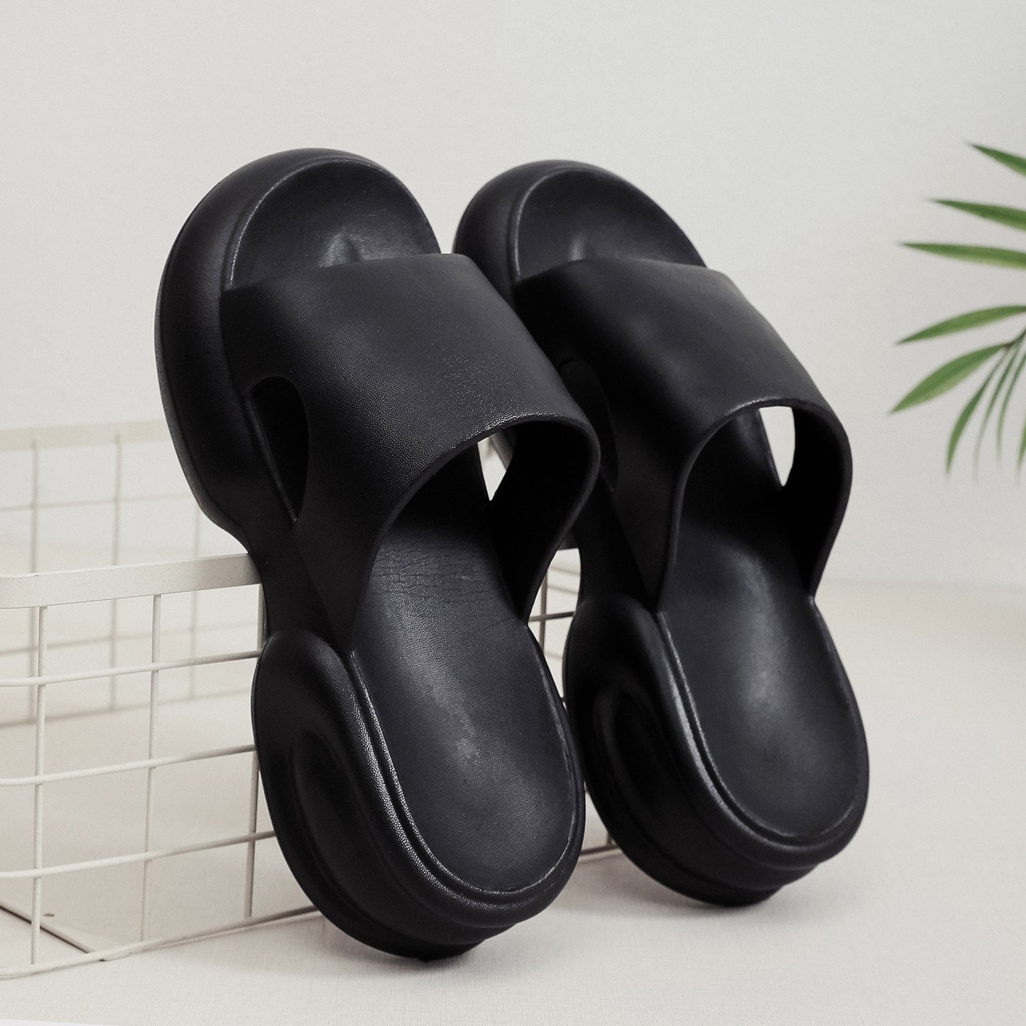Women's Outdoor Sandals Fashion Poop Sandals