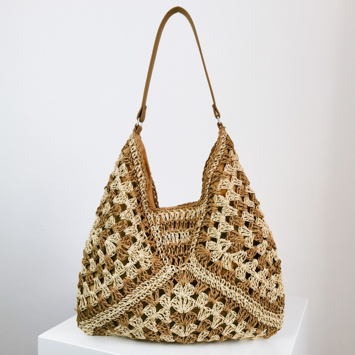 Shoulder Bag Women's Fashion Handmade Straw Woven Hollow Contrast Color Weave Shoulder Bag