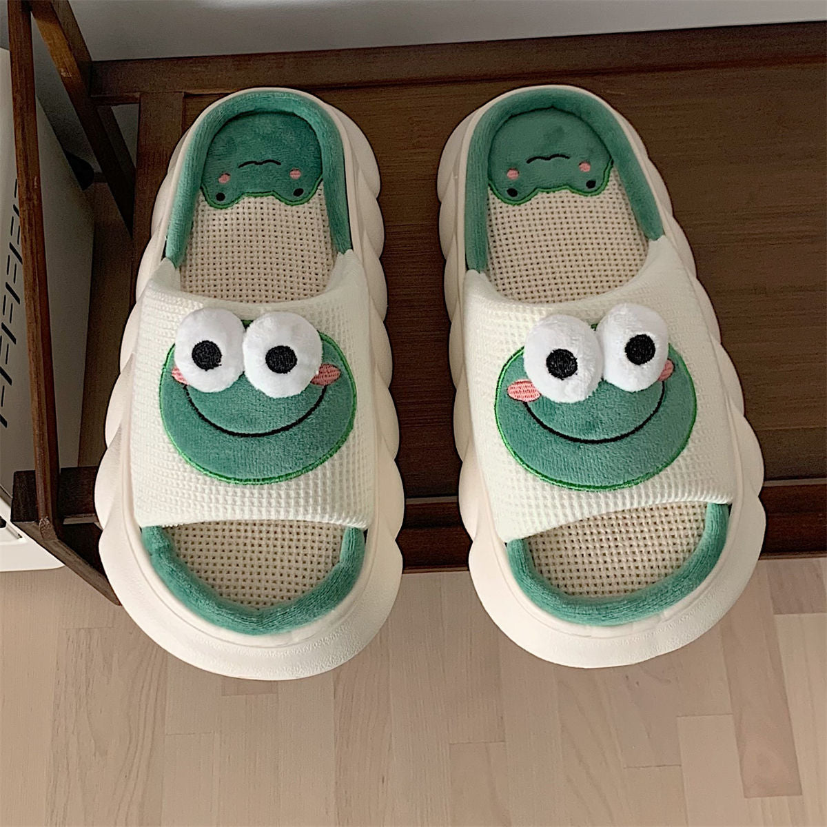 Linen Slippers Women's Cartoon Cute Frog Linen Slippers