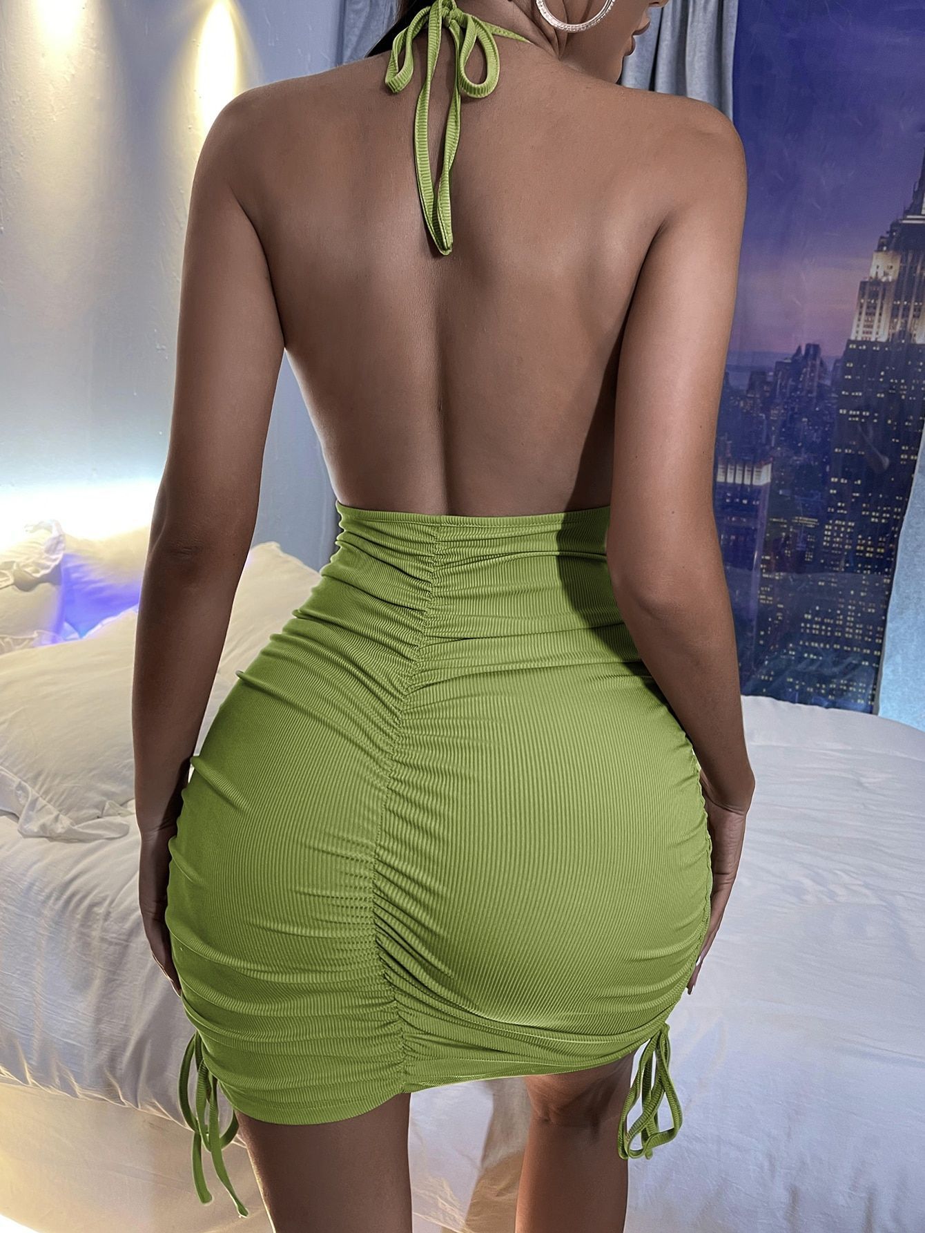 Slim Sexy Hip Dress Round Neck Halter