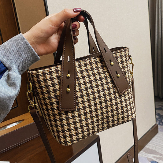 Retro Women's New Western Style Messenger Bag Houndstooth