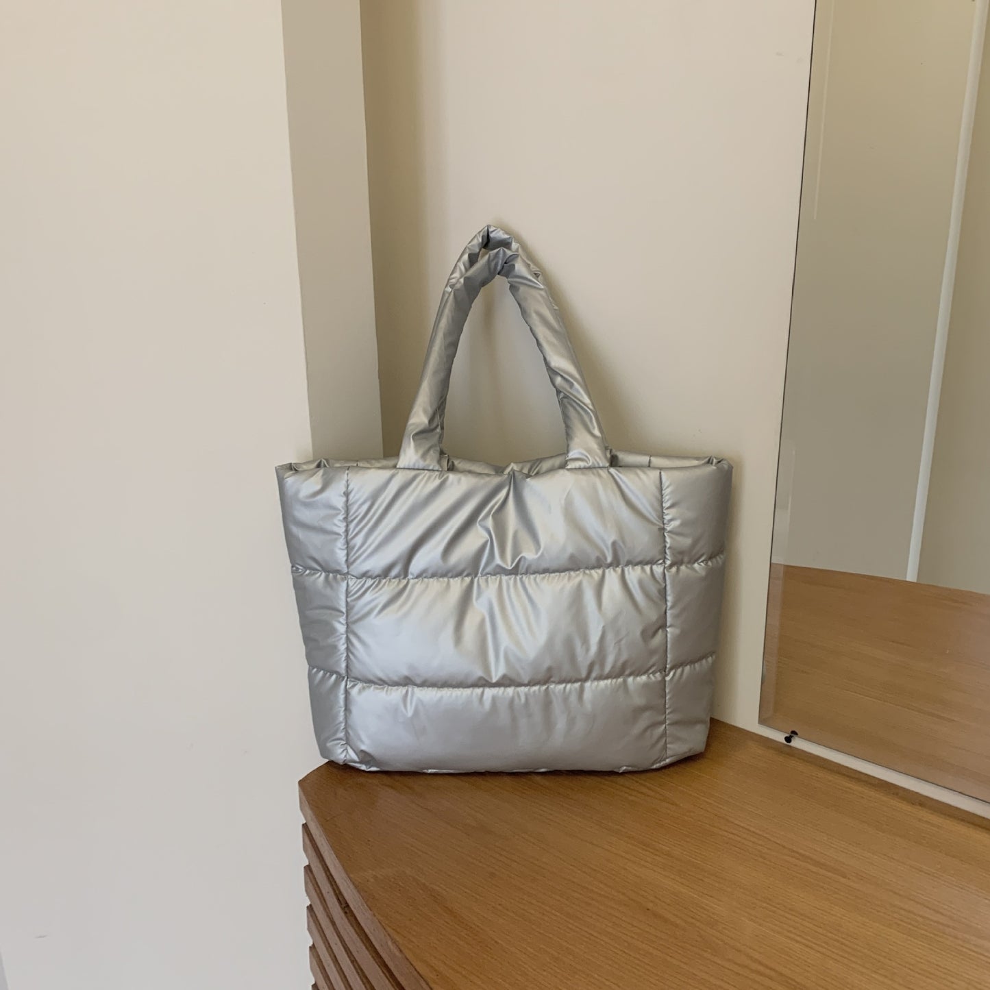 Portable Shoulder Soft Cotton-filled Tote Bag Portable Shoulder