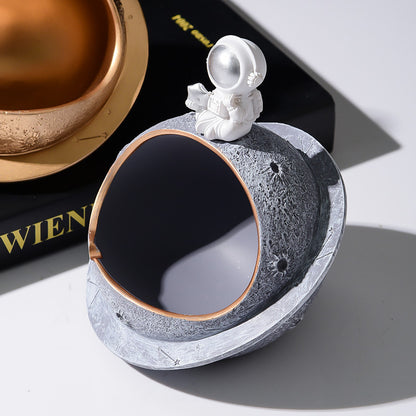 Ashtray Astronaut Creative Trend Anti Fly Ash Household