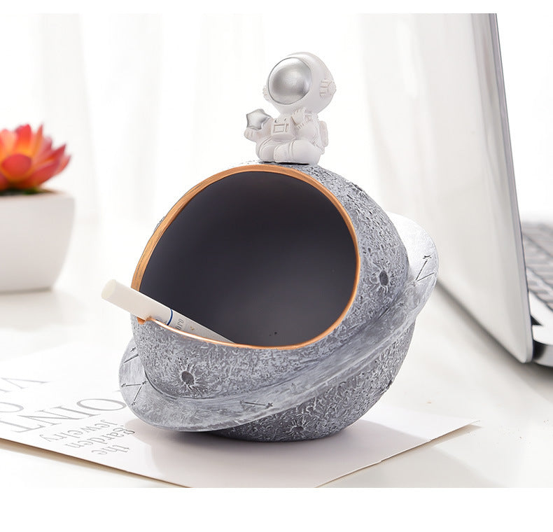 Ashtray Astronaut Creative Trend Anti Fly Ash Household