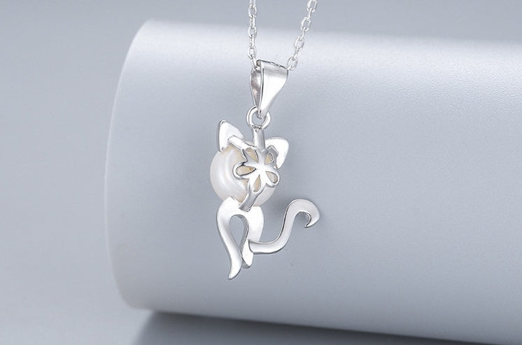 S925 Silver Cat Necklace Female Fashion Creative Pearl Pendant