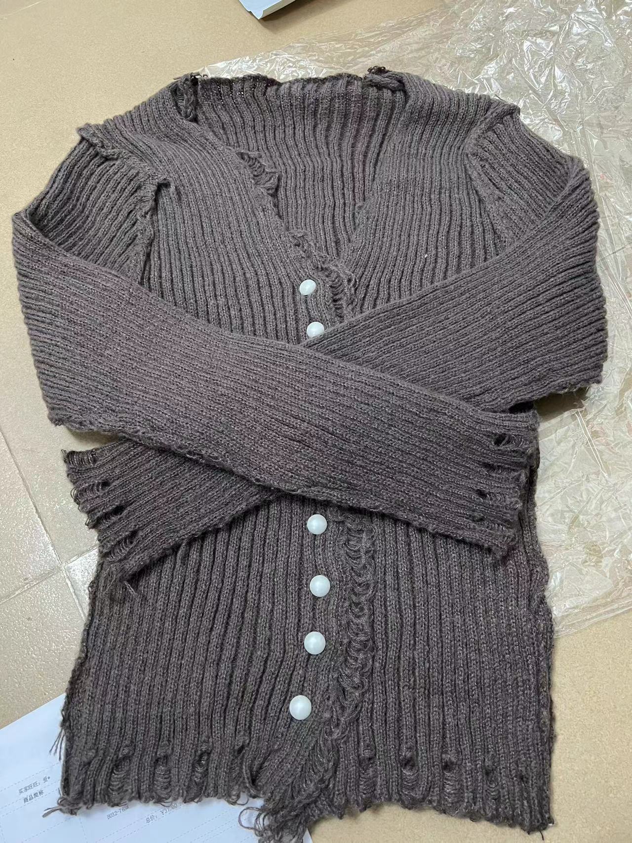 V-neck Sweater Solid Color Slim Fit Knitted Cardigan