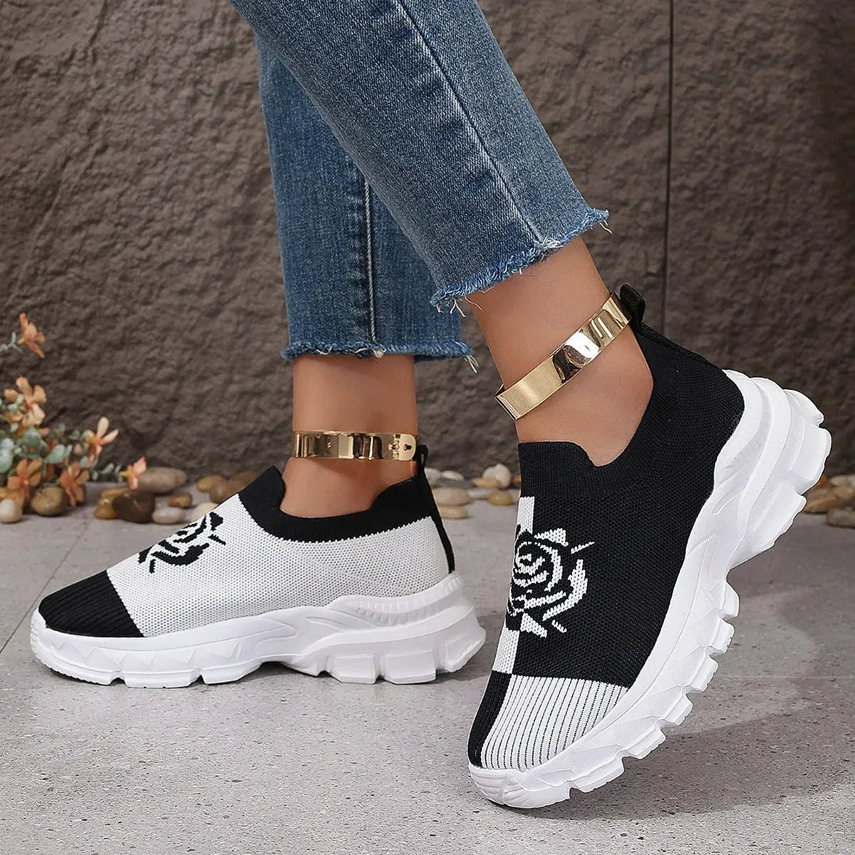 Breathable Sneaker Plus Size Flying Woven Women's Shoes Fashionable Breathable Platform