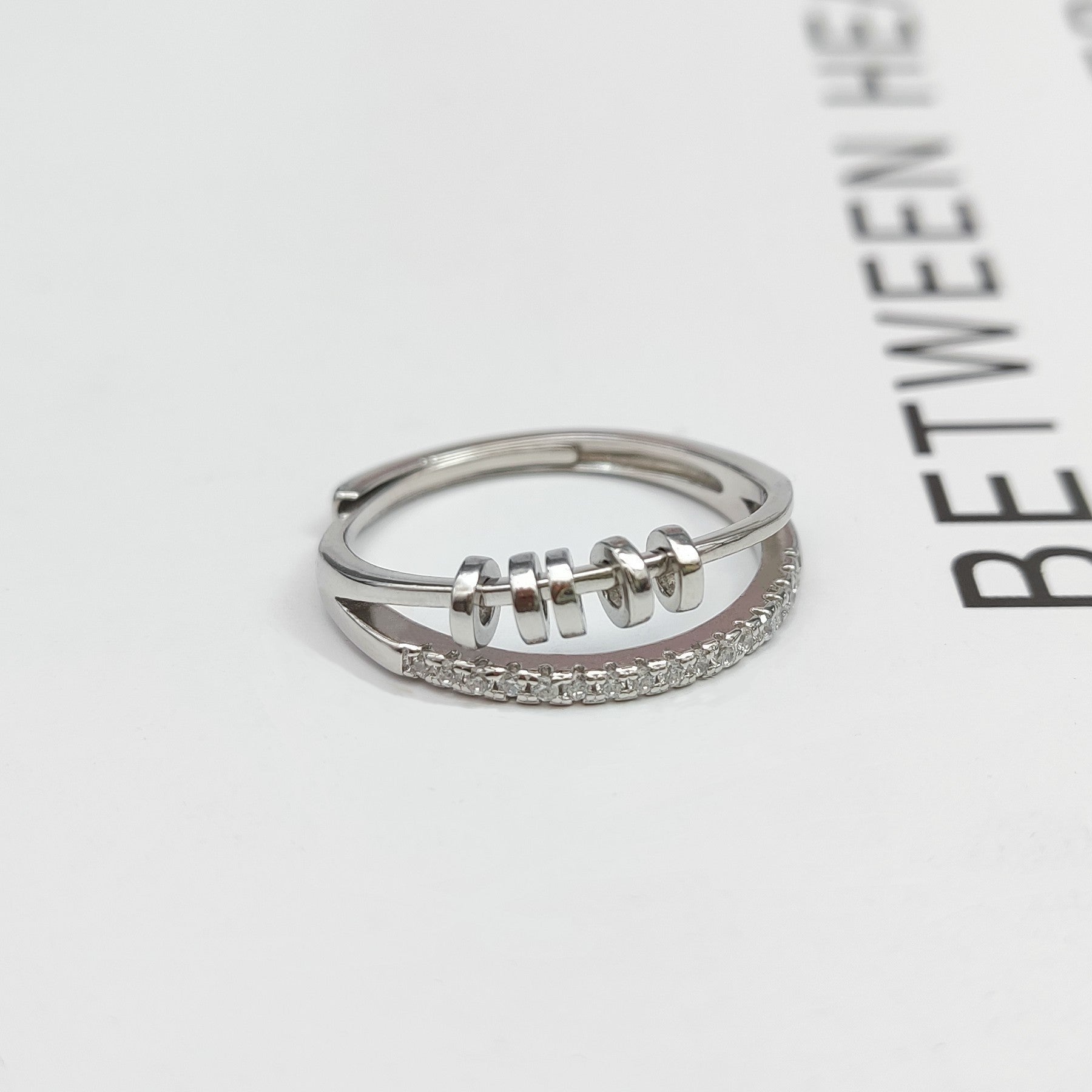 Women's S925 Sterling Silver Five-ring Cross Can Be Rotatable Ring - sumet.shop