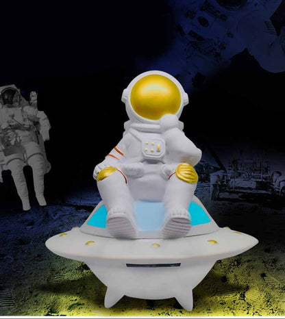 Wireless Bluetooth Moon Light UFO Astronaut Luminous Wireless Bluetooth TWS Speakers Creative Birthday Gift Decoration Loudspeaker Support TF FM