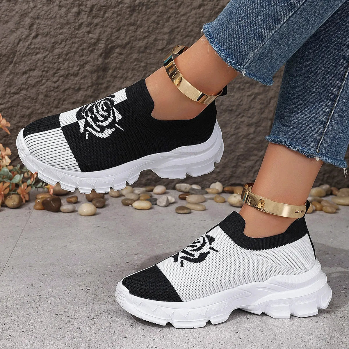 Breathable Sneaker Plus Size Flying Woven Women's Shoes Fashionable Breathable Platform