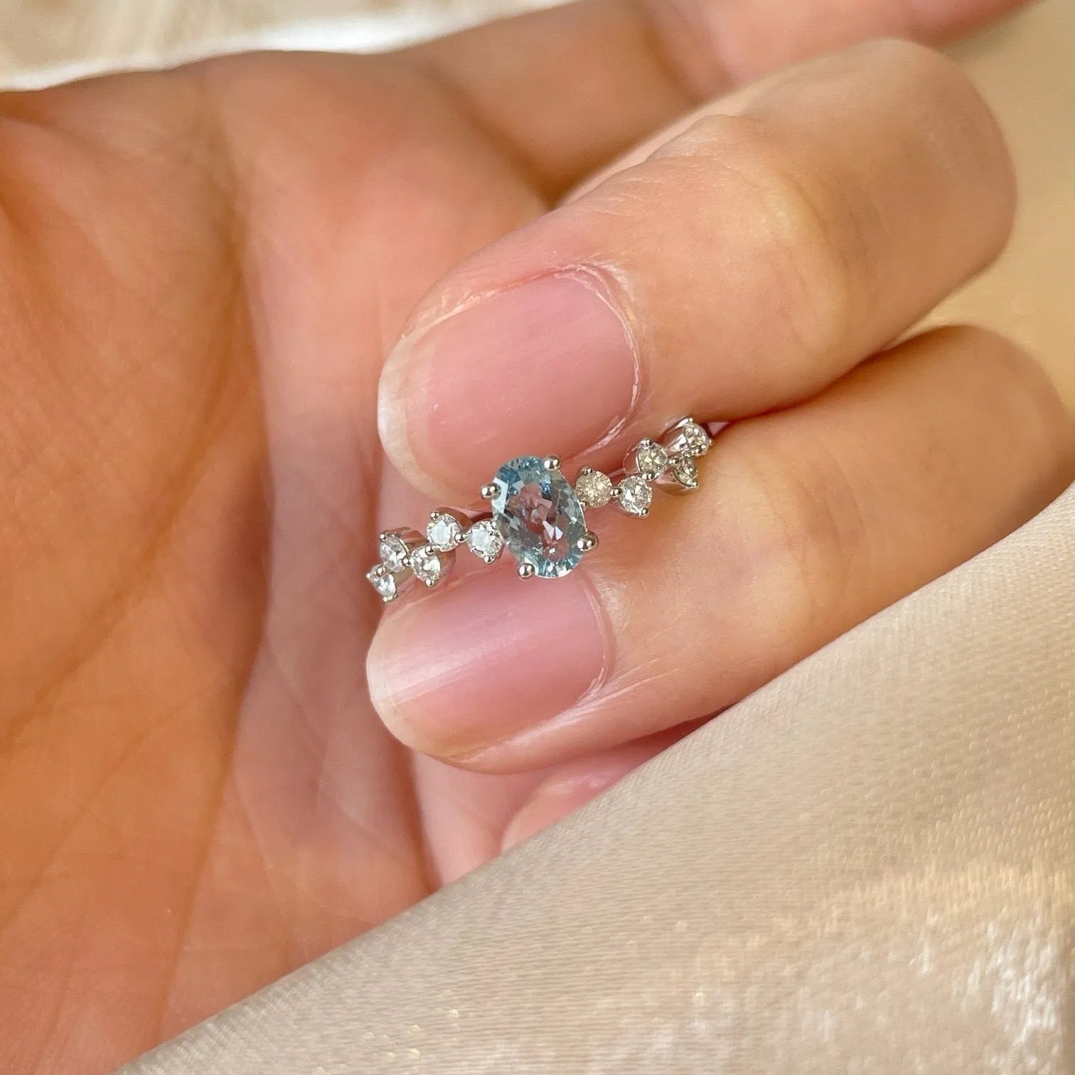 Women's Diamond Ring Fashion Aquamarine Diamond Ring